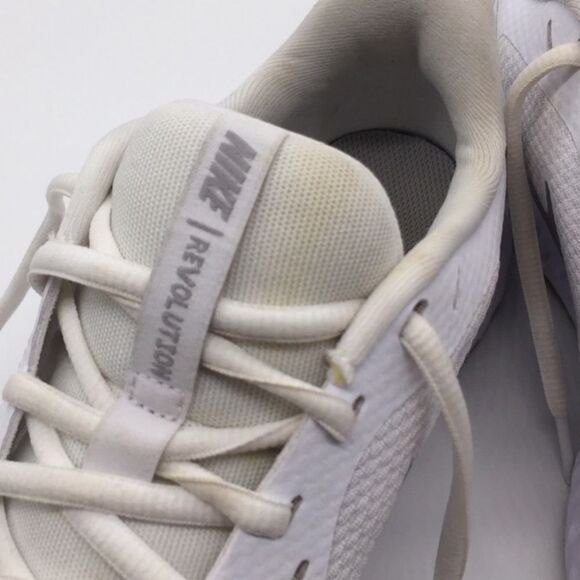 Nike Revolution 5 in white size 8.5 - Picture 4 of 12